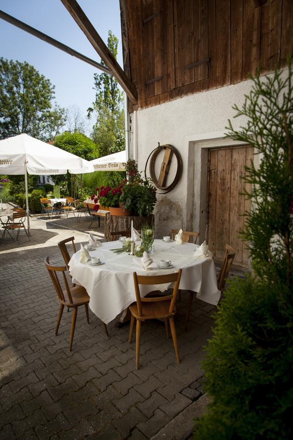 Hotel Wirtshaus Am Schloss Aicha vorm Wald Exterior foto